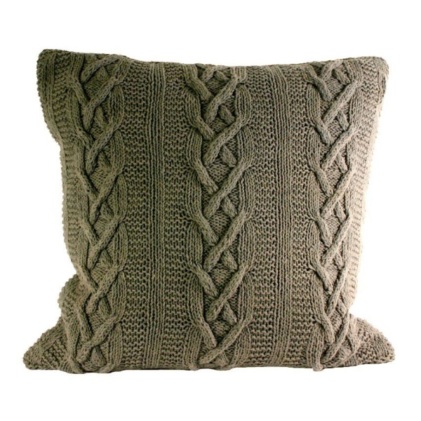 100’% Cotton Charcoal Aran Cable Knit  Throw size 140×190 cms –  Ideal for sofas, chairs and beds