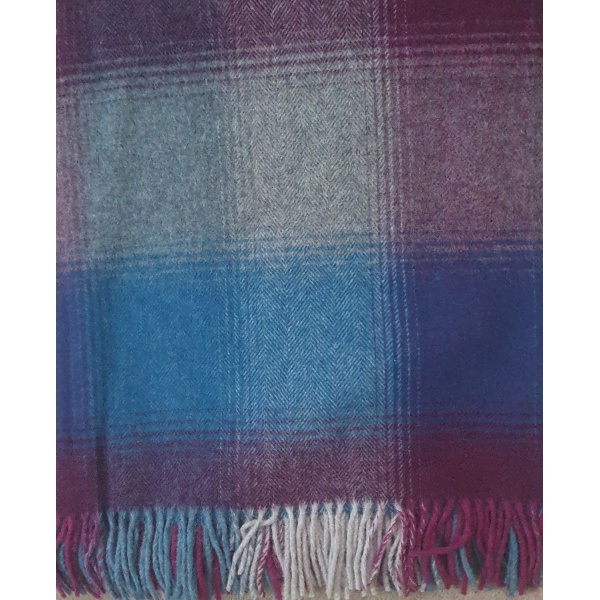 Pure Wool Traditional  Blue/Grape Throw 140×180 cms