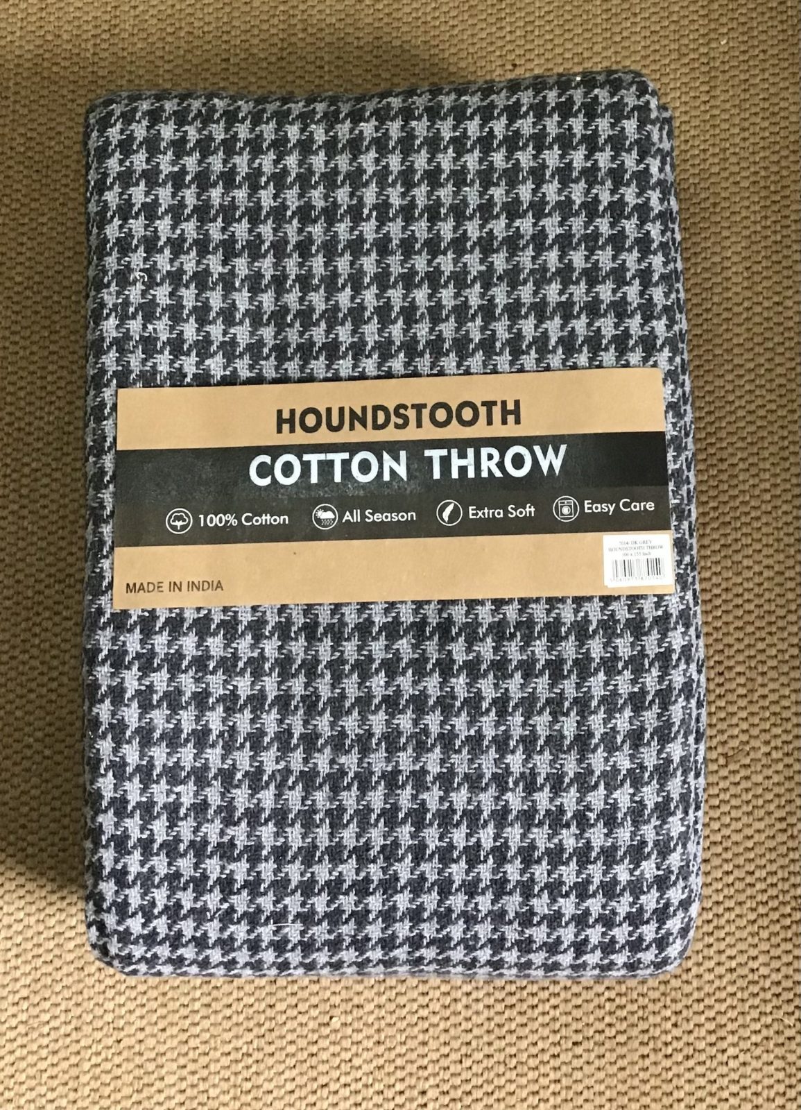 Cotton Grey Houndstooth Throws – for extra large/standard size sofas, chairs, beds Cotton Grey Houndstooth Throws – for extra large/standard size sofas, chairs, beds