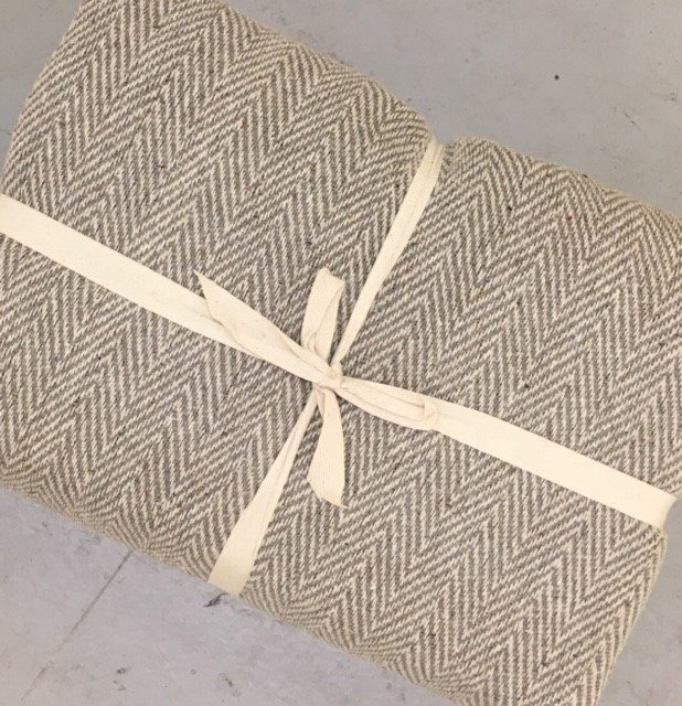 100% Cotton Natural and Beige Herringbone Giant Throw 259x394cms 100% Cotton Natural and Beige Herringbone Giant Throw 259x394cms