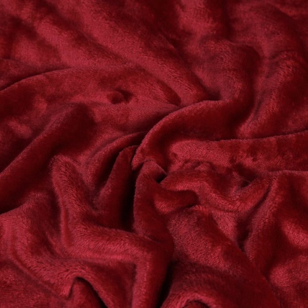 Red Soft Fleece Blanket/Throw 140x180cms –  for Sofas, Chairs, Beds