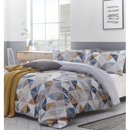 Harlequin Double Size Duvet Cover and Matching Pillow Cases