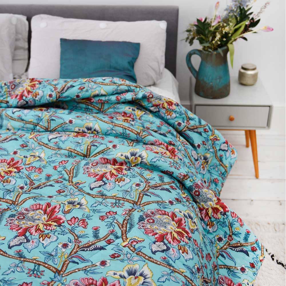 100% Cotton Blue Orchid Double/King Bedspread 220x265cms
