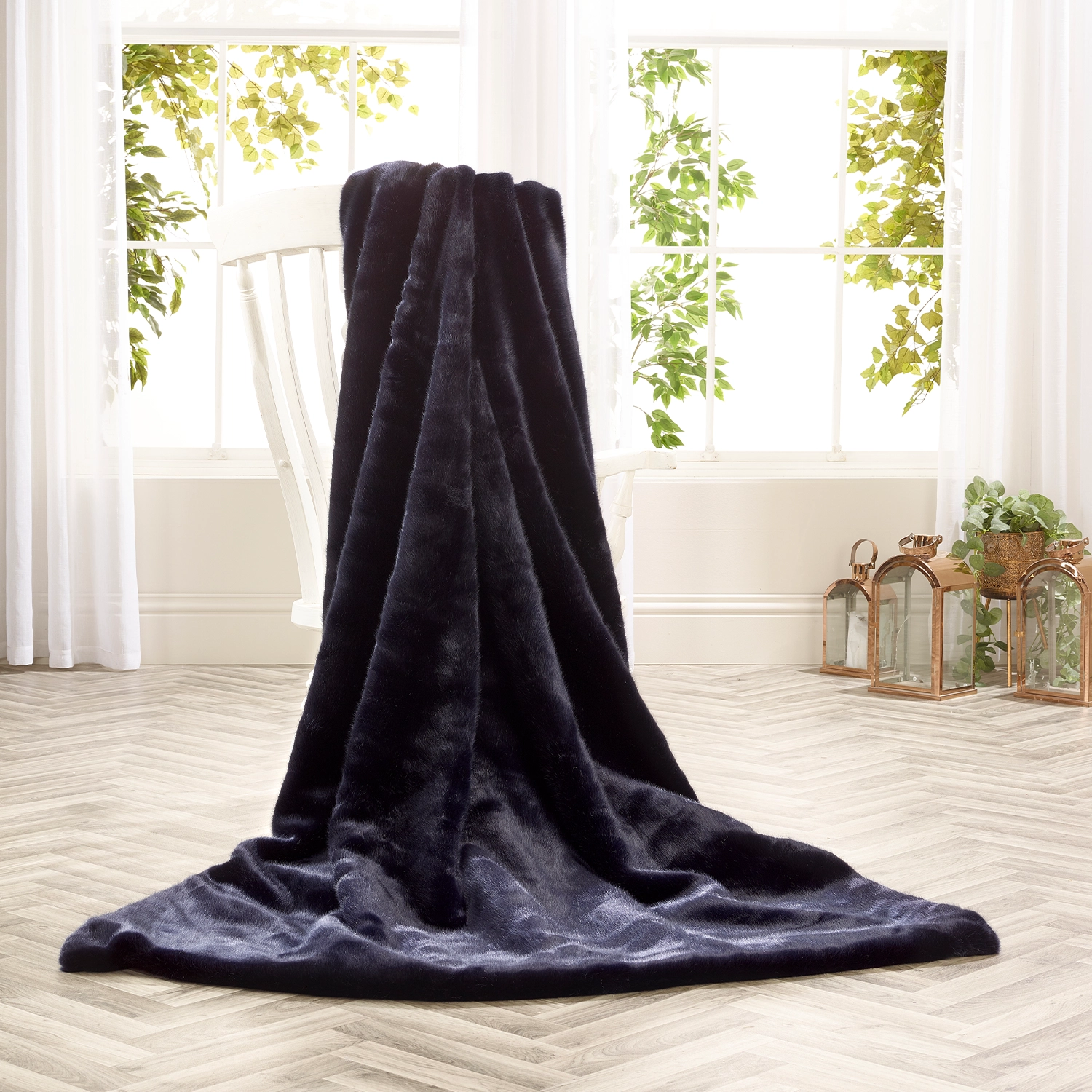 London Navy Faux Fur Throws and Bedspreads
