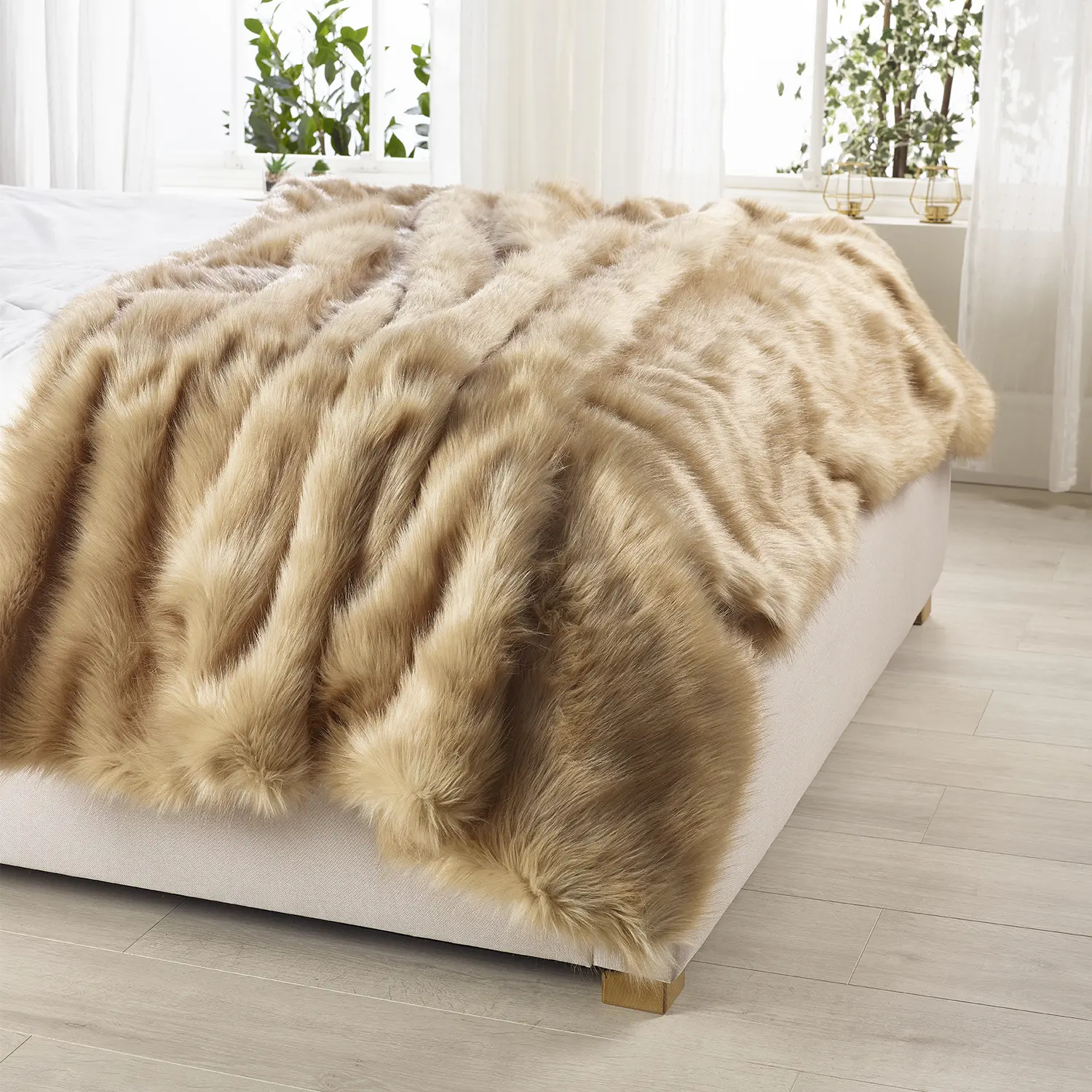 Sahara Luxury Faux Fur Throws