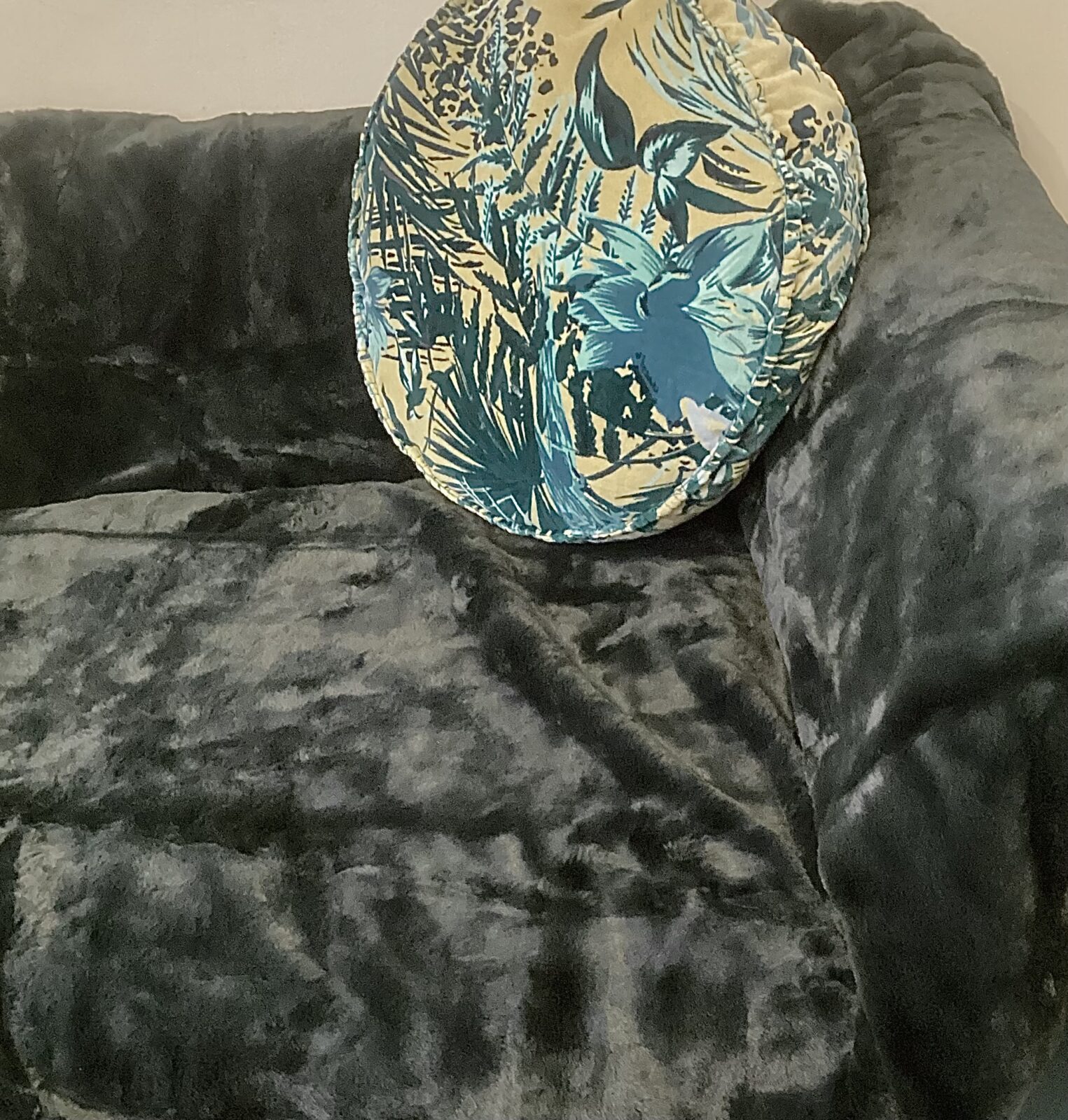 Mallard Luxe Faux Fur Blanket Throw 130x170cms for sofas, beds, chairs