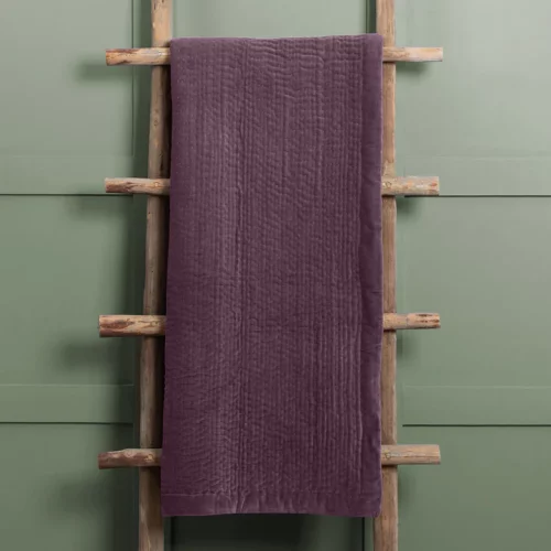 100% Cotton Velvet Plum Luxury Throw/Bedspread 140x240cms 100% Cotton Velvet Plum Luxury Throw/Bedspread 140x240cms