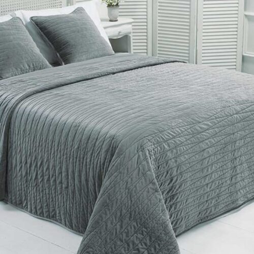 Luxury Blue/Grey Velvet Throw/Bedspread 240x260cms and contrasting cushions Luxury Blue/Grey Velvet Throw/Bedspread 240x260cms and contrasting cushions