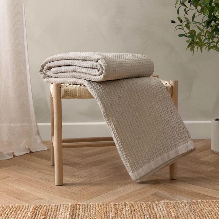 100% Cotton Natural Cream Waffle Design Oversized Throw 240x260cms – Ideal for sofas, chairs and beds