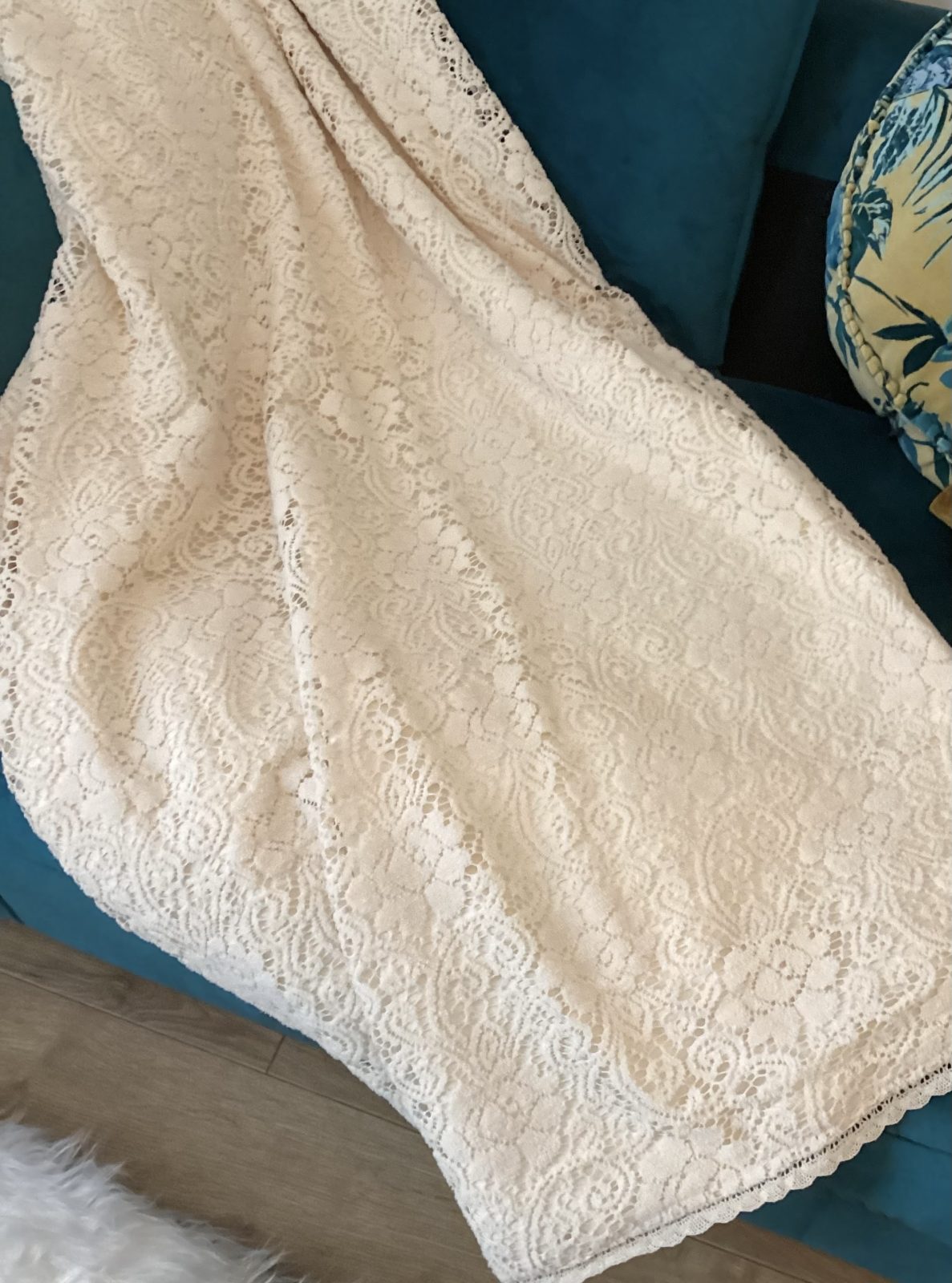 Natural Cream Lace Design Oversized Throw