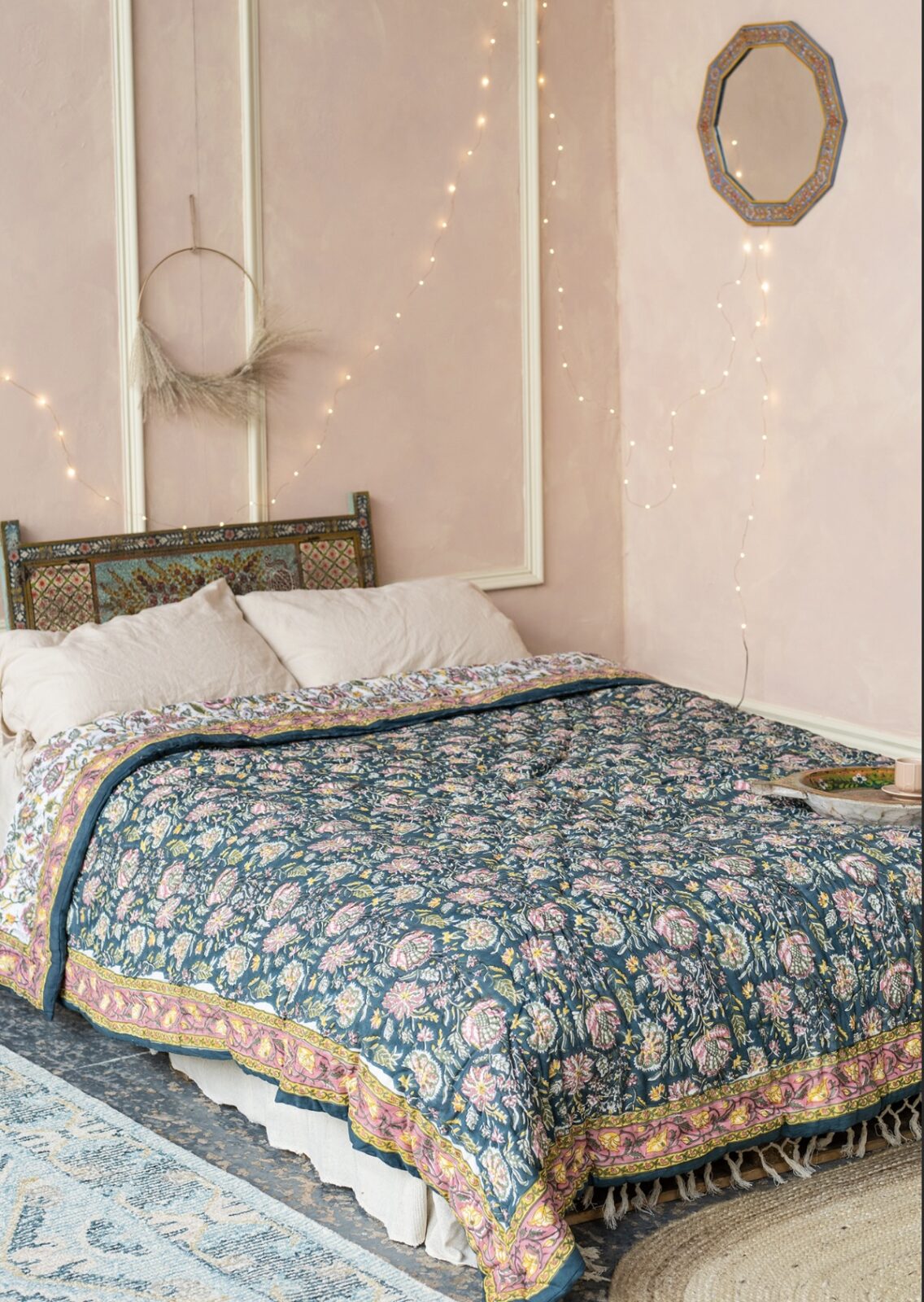 100% Cotton Reversible Vintage Style Bedspread/Quilt – gold, navy, white, green floral design 100% Cotton Reversible Vintage Style Bedspread/Quilt – gold, navy, white, green floral design