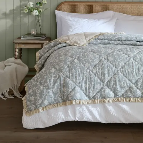 100% Cotton Amelia Seafoam Bedspreads, Eiderdowns, Comforters 100% Cotton Amelia Seafoam Bedspreads, Eiderdowns, Comforters