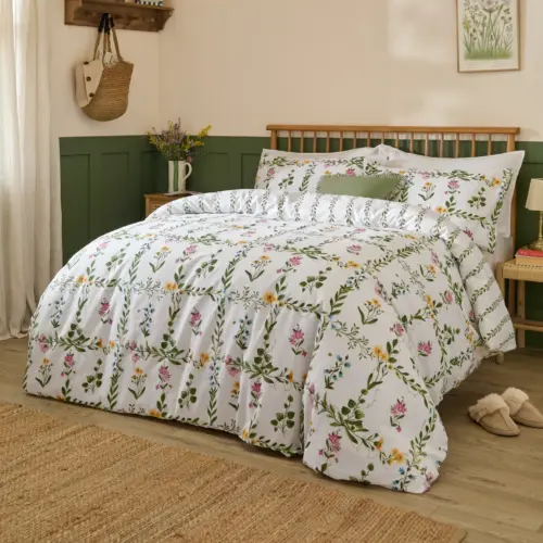 100% Cotton Exquisite Country Garden Design Duvet Set