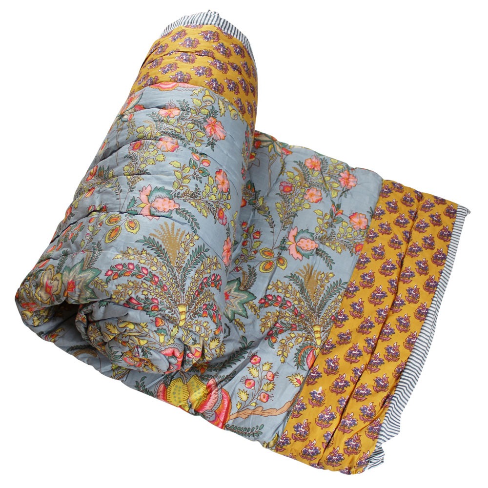 100% Cotton Grey, Coral & Mustard Floral Print Reverse Quilt/Throw 220x265cms 100% Cotton Grey, Coral & Mustard Floral Print Reverse Quilt/Throw 220x265cms
